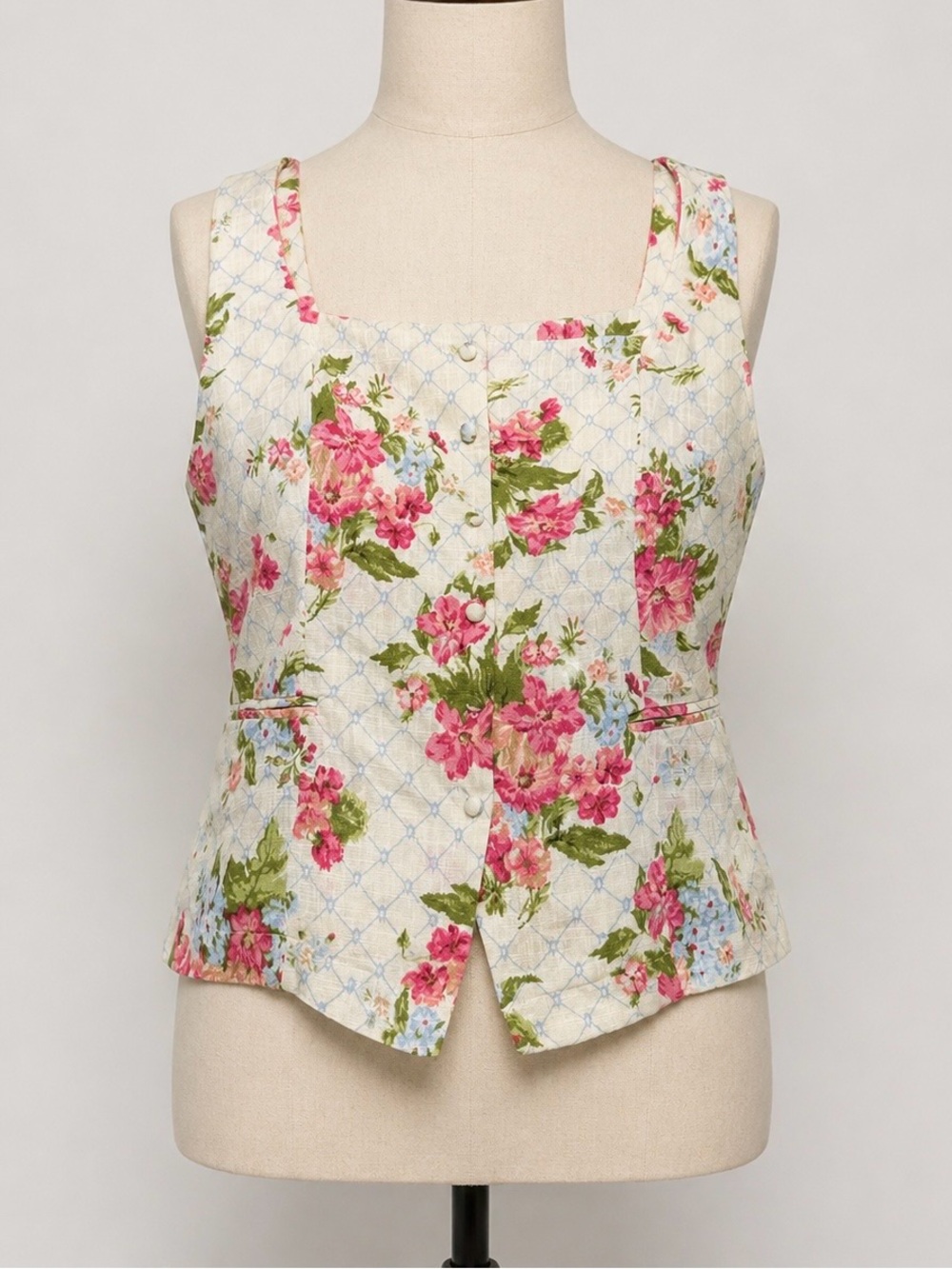 CeCe Floral Cotton Blend Crop Top in Cream with Pink & Green